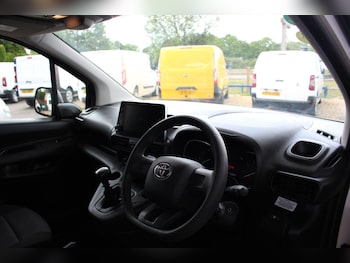 Used Toyota ProAce 2023 for sale - 78590849: Photo