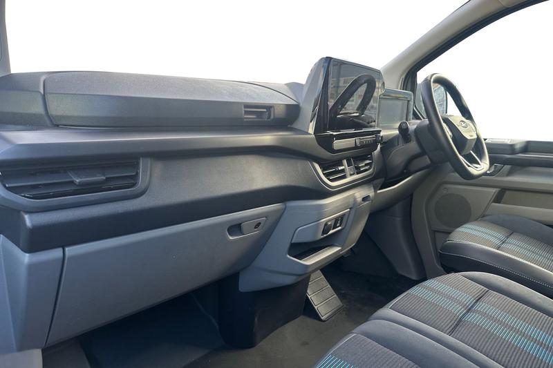 Used Ford Transit Custom 2025 for sale - 76931371: Photo 3