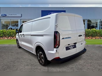 Used Ford Transit Custom 2024 for sale - 78443008: Photo