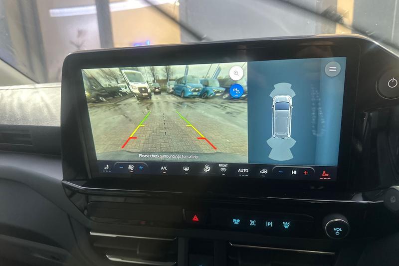 Used Ford E-Tourneo Custom 2025 for sale - 76920046: Photo 18