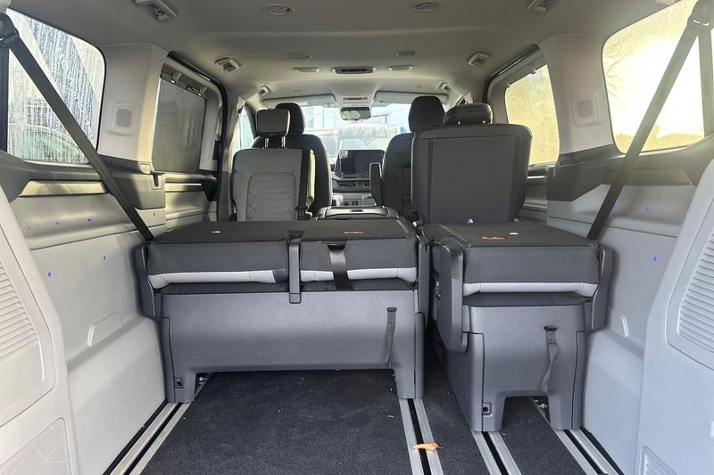 Used Ford E-Tourneo Custom 2025 for sale - 76920046: Photo 4