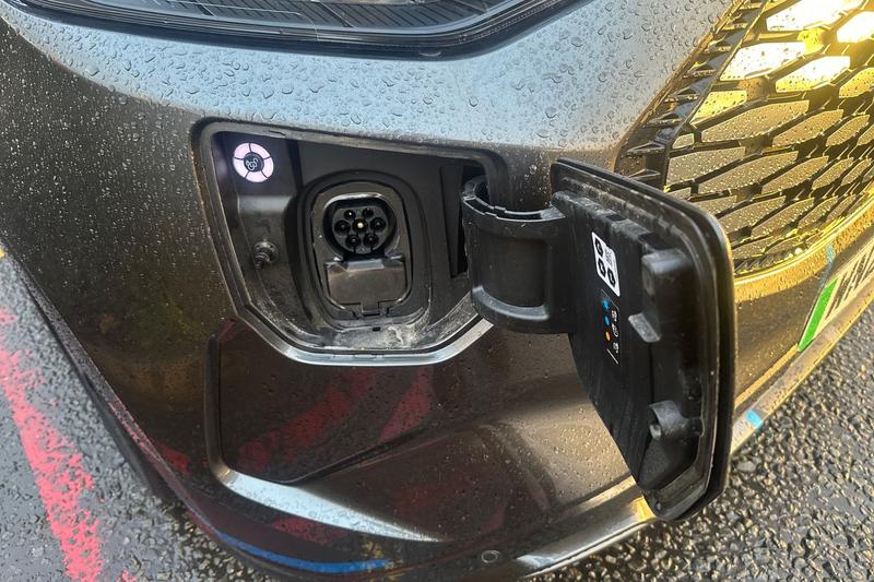 Used Ford E-Transit 2025 for sale - 76835520: Photo 15