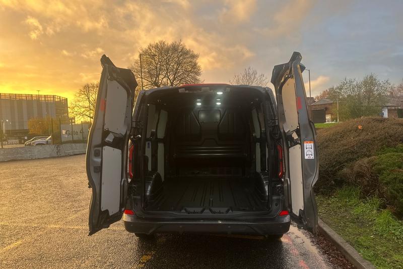 Used Ford E-Transit 2025 for sale - 76835520: Photo 6