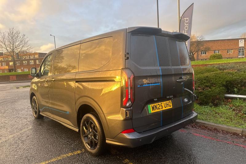 Used Ford E-Transit 2025 for sale - 76835520: Photo 7