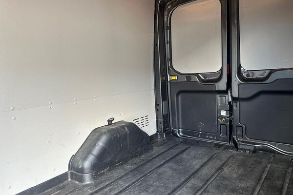 Used Ford Transit 2024 for sale - 75277642: Photo 4