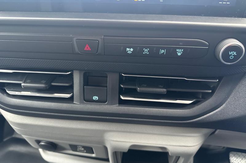 Used Ford Transit Custom 2025 for sale - 77804542: Photo 31