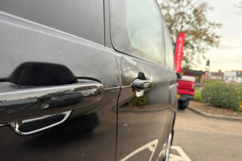 Used Ford Tourneo Custom 2025 for sale - 76545249: Photo 16