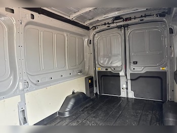 Used Ford E-Transit 2025 for sale - 78907407: Photo