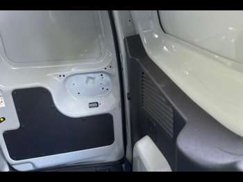 Used Ford Transit Courier 2024 for sale - 74571168: Photo