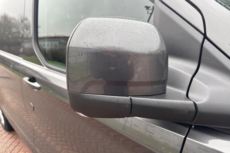 Used Ford Transit Custom 2024 for sale - 77248778: Photo 19