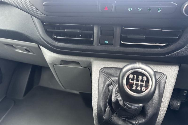 Used Ford Transit Custom 2024 for sale - 77248778: Photo 35