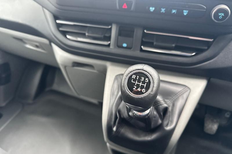 Used Ford Transit Custom 2025 for sale - 77067433: Photo 26