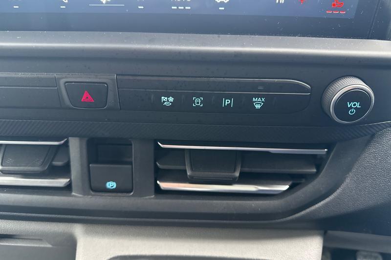 Used Ford Transit Custom 2025 for sale - 77067433: Photo 27