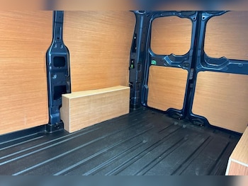 Used Ford Transit Custom 2025 for sale - 77067433: Photo