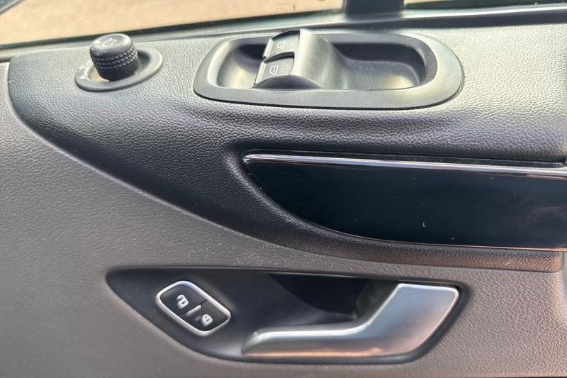 Used Ford Transit Custom 2019 for sale - 78109395: Photo 32