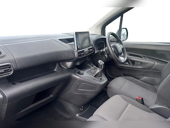 Used Toyota ProAce 2021 for sale - 76400100: Photo