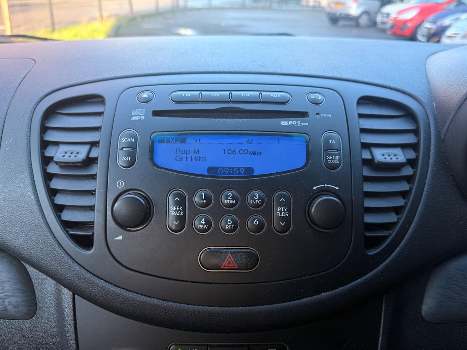 Used Hyundai i10 2012 for sale - 77396200: Photo 13