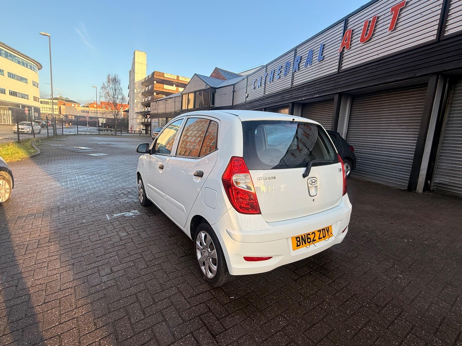 Used Hyundai i10 2012 for sale - 77396200: Photo 5