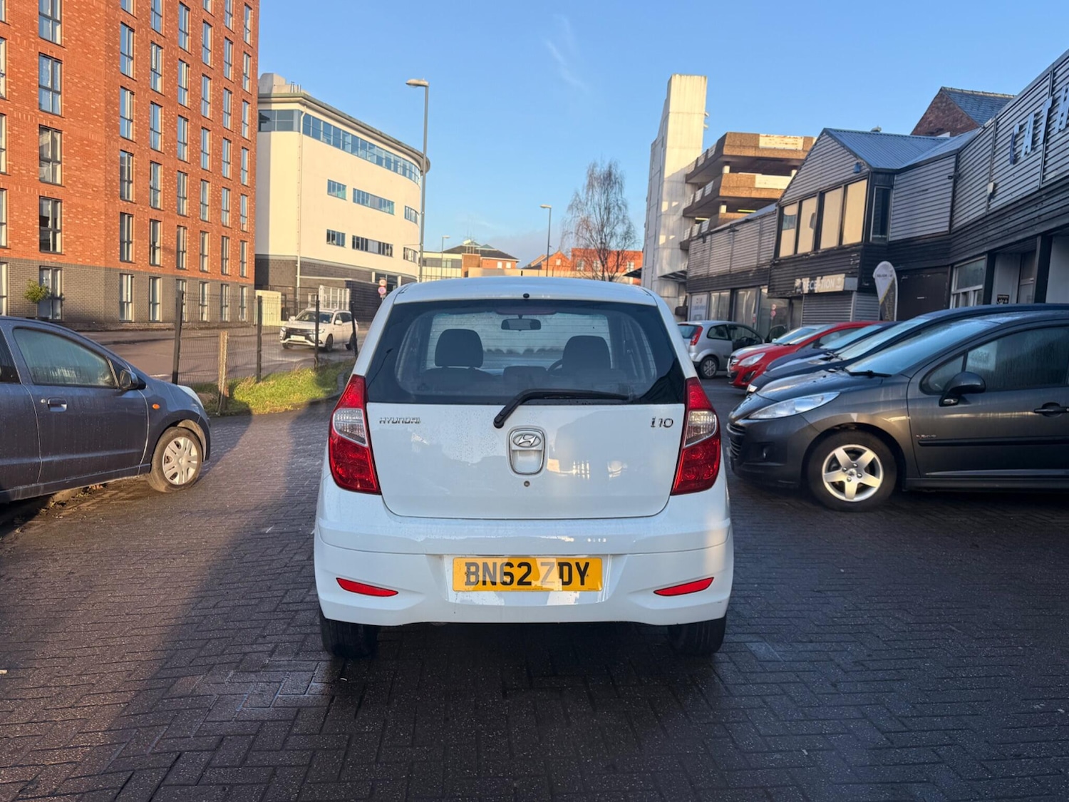 Used Hyundai i10 2012 for sale - 77396200: Photo 6