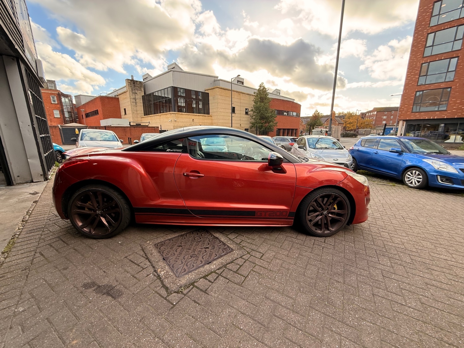 Used Peugeot RCZ 2011 for sale - 76392360: Photo 2