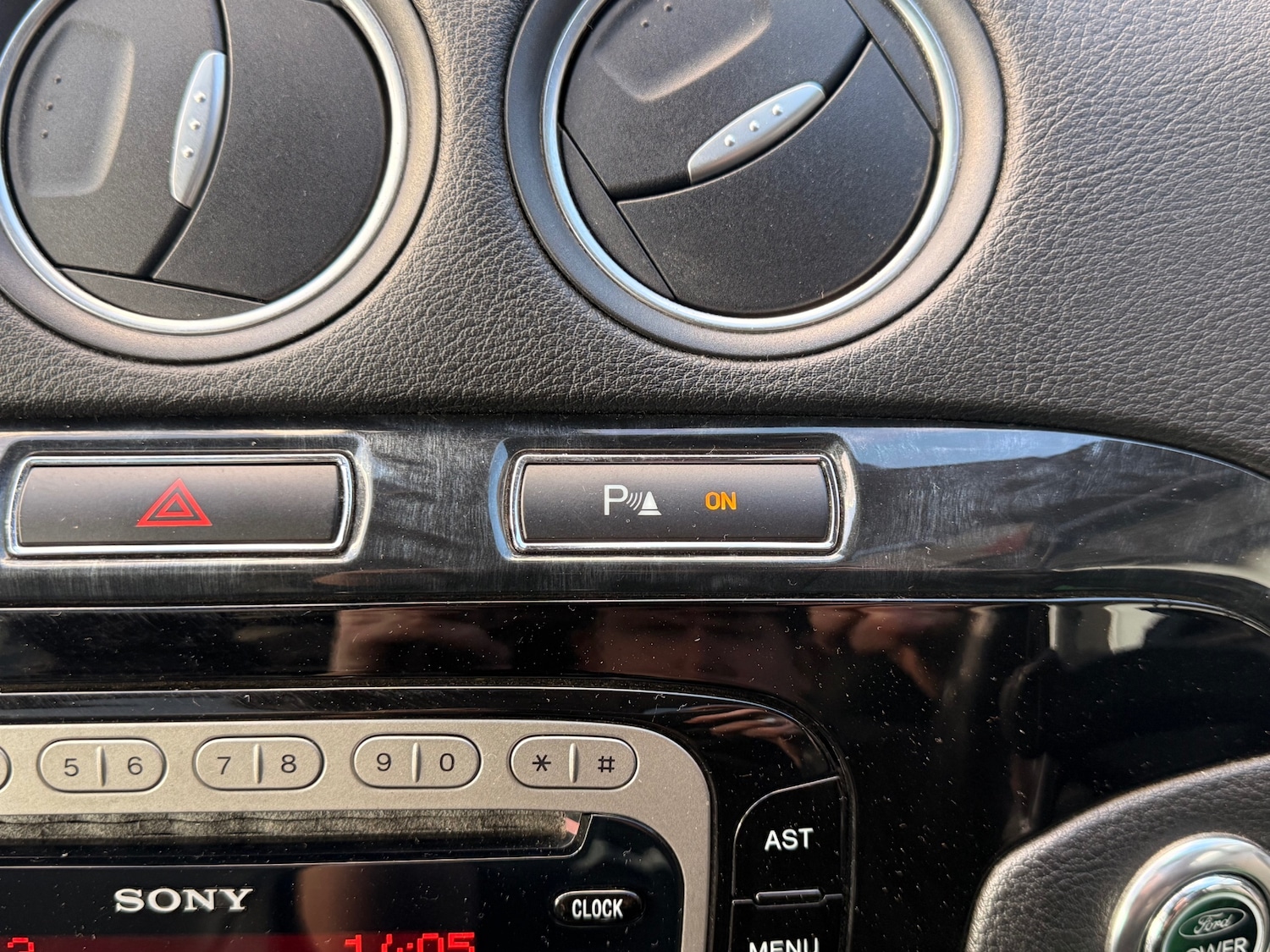 Used Ford Galaxy 2011 for sale - 76392241: Photo 18