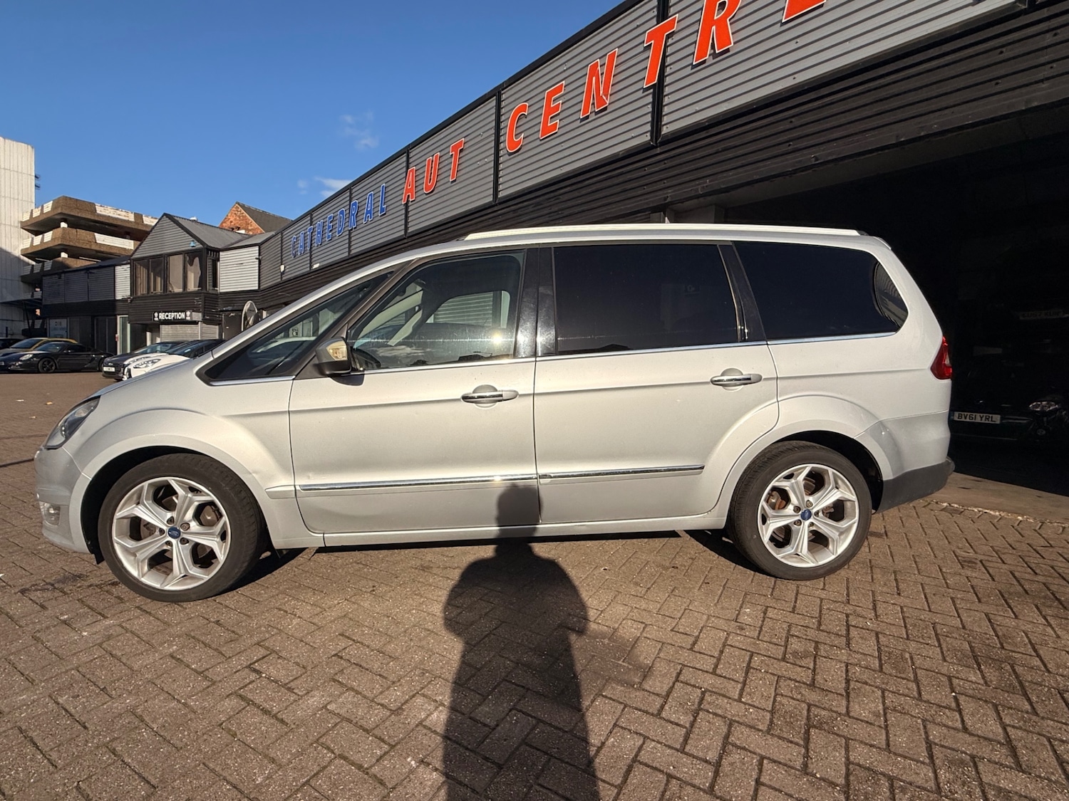 Used Ford Galaxy 2011 for sale - 76392241: Photo 4