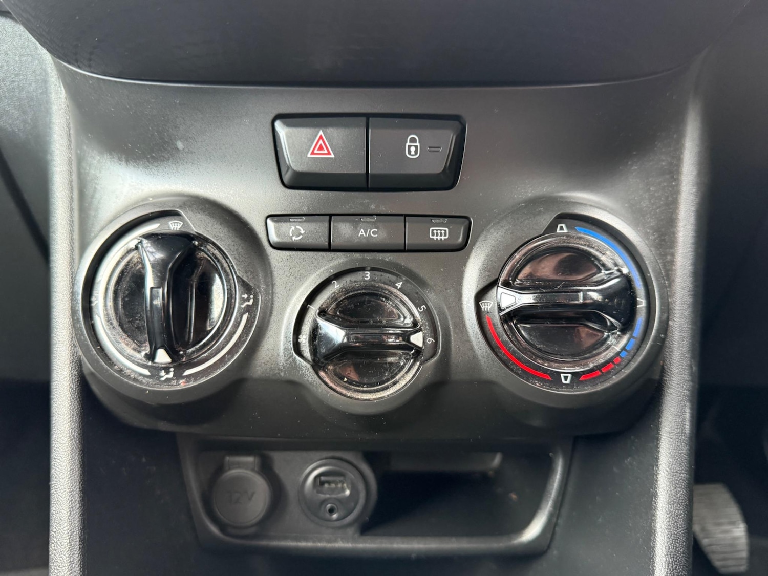 Used Peugeot 208 2016 for sale - 76942722: Photo 13