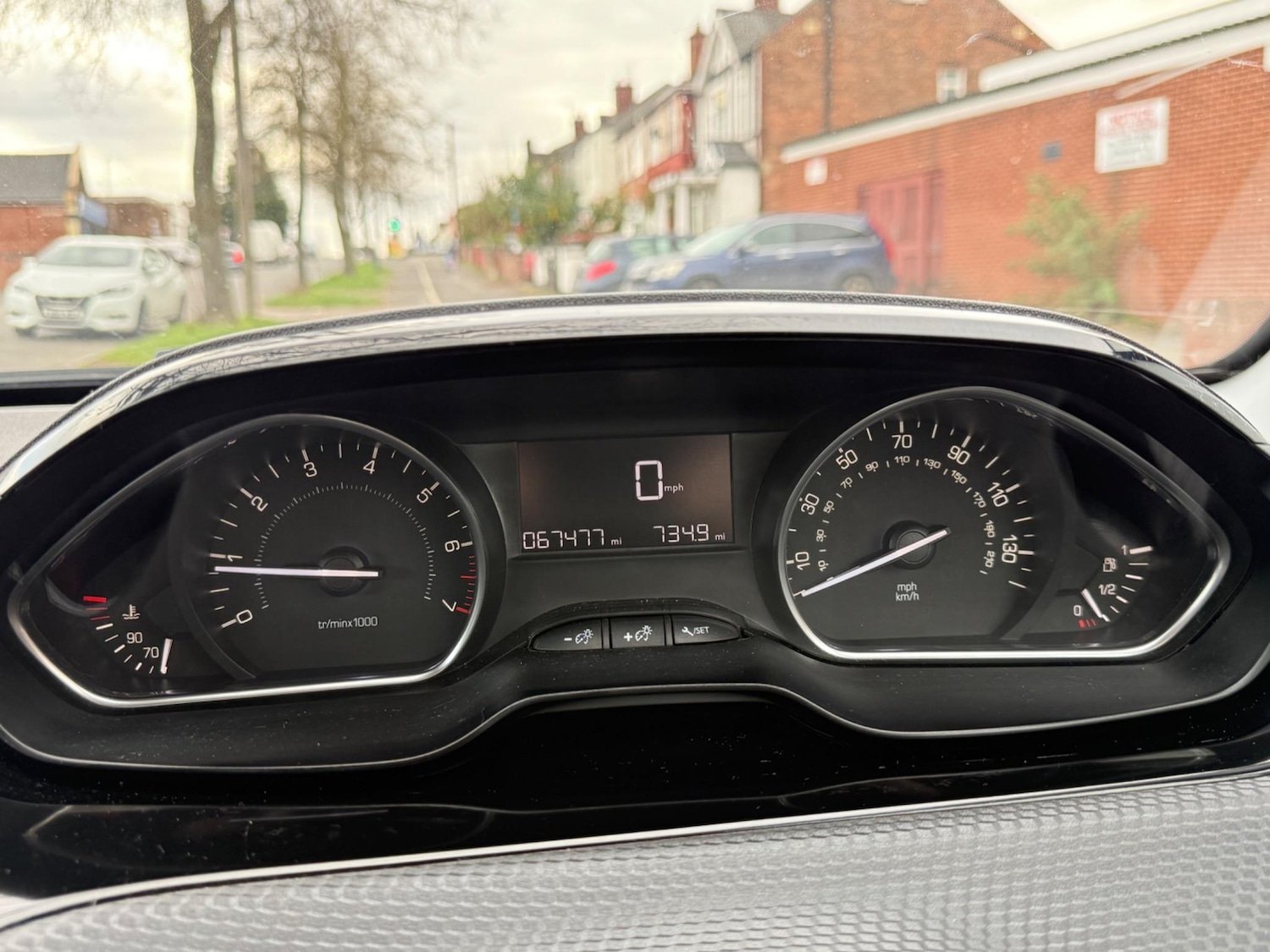 Used Peugeot 208 2016 for sale - 76942722: Photo 23