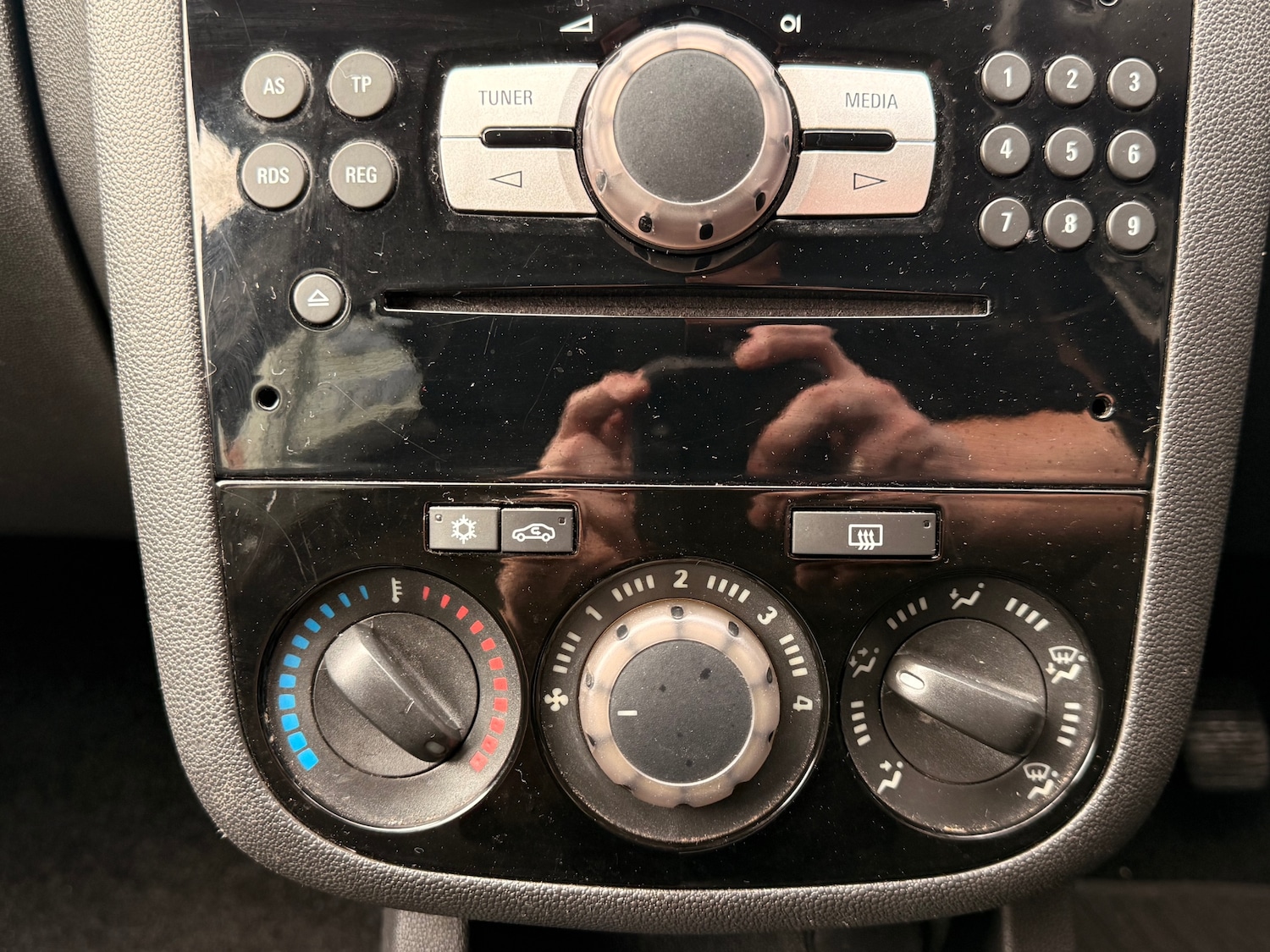 Used Vauxhall Corsa 2013 for sale - 76206224: Photo 19