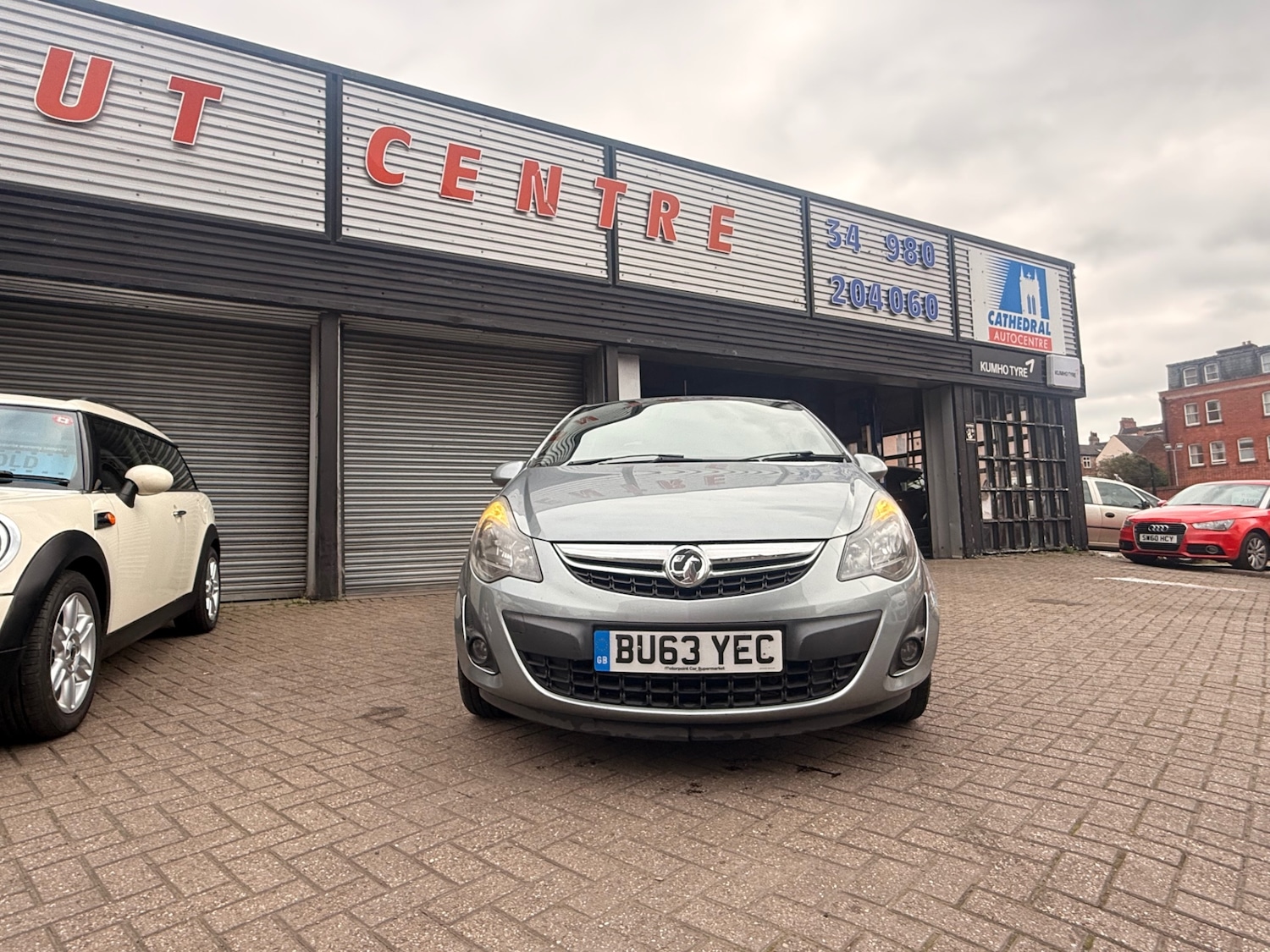 Used Vauxhall Corsa 2013 for sale - 76206224: Photo 2