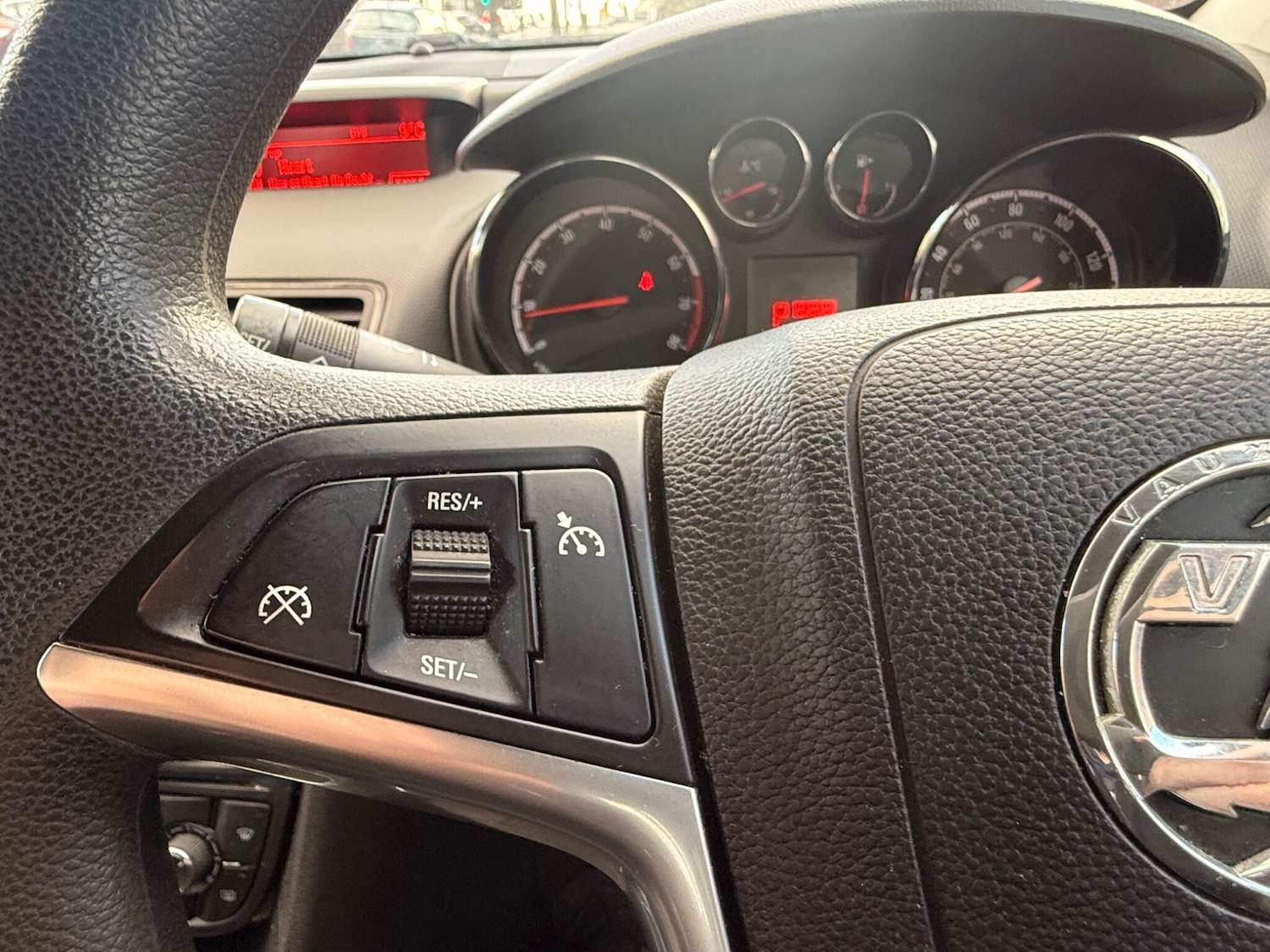 Used Vauxhall Meriva 2013 for sale - 77238171: Photo 17