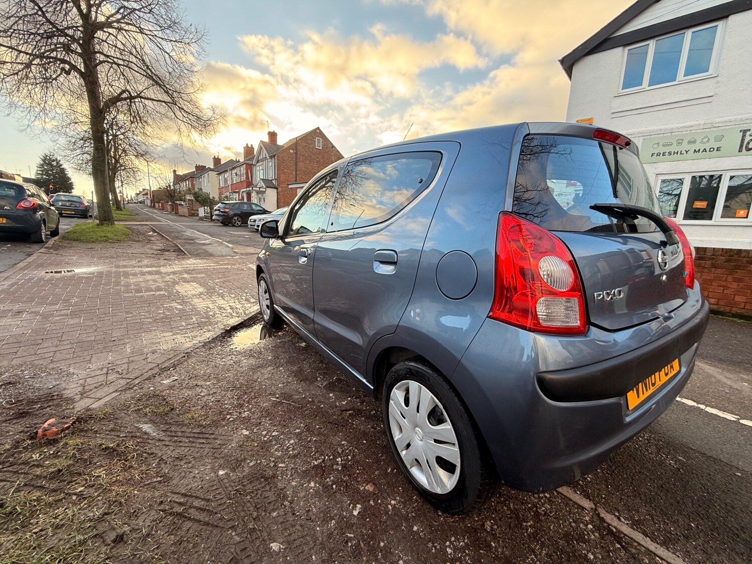 Used Nissan Pixo 2010 for sale - 77523963: Photo 5