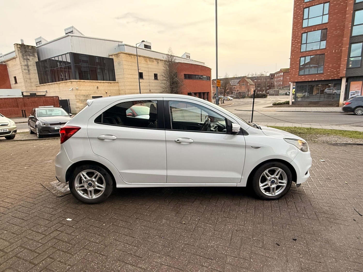 Used Ford Ka+ 2017 for sale - 77586588: Photo 9