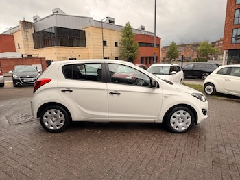 Used Hyundai i20 2014 for sale - 78260350: Photo