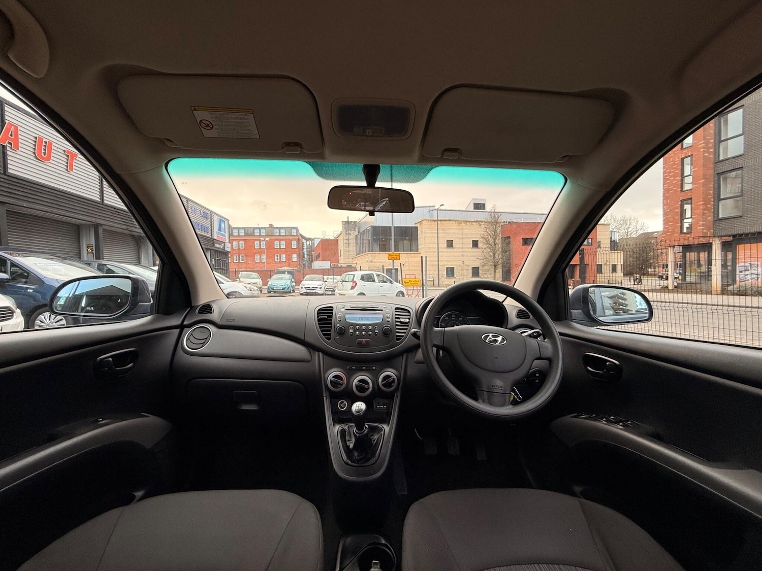 Used Hyundai i10 2014 for sale - 77645785: Photo 12