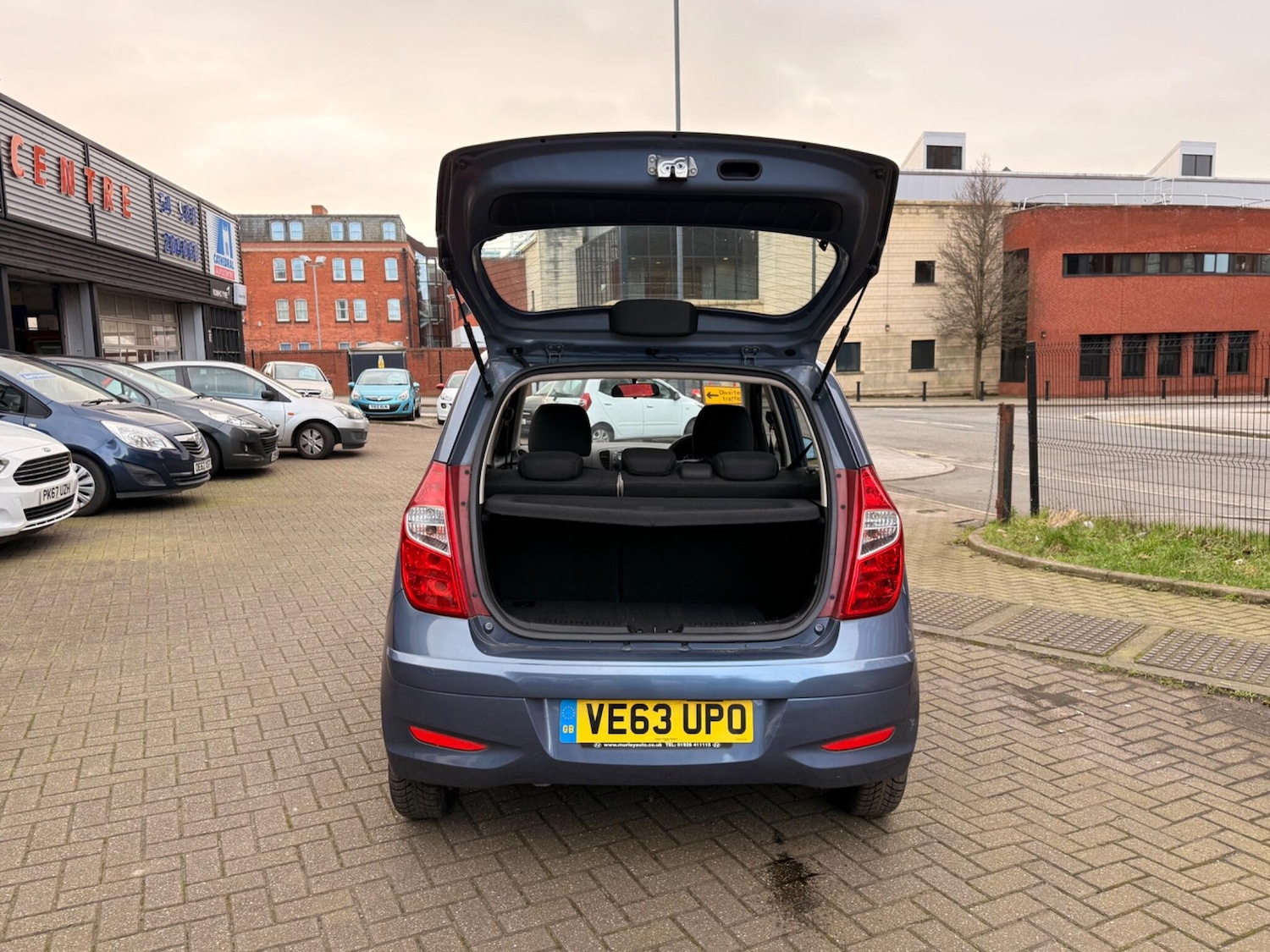 Used Hyundai i10 2014 for sale - 77645785: Photo 7