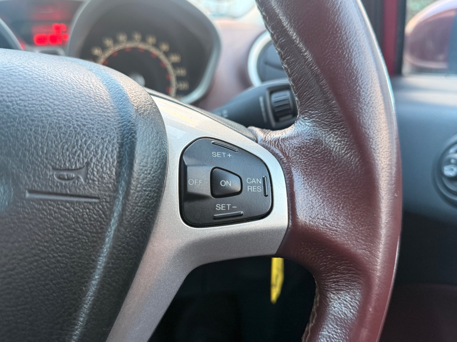 Used Ford Fiesta 2010 for sale - 76684045: Photo 21