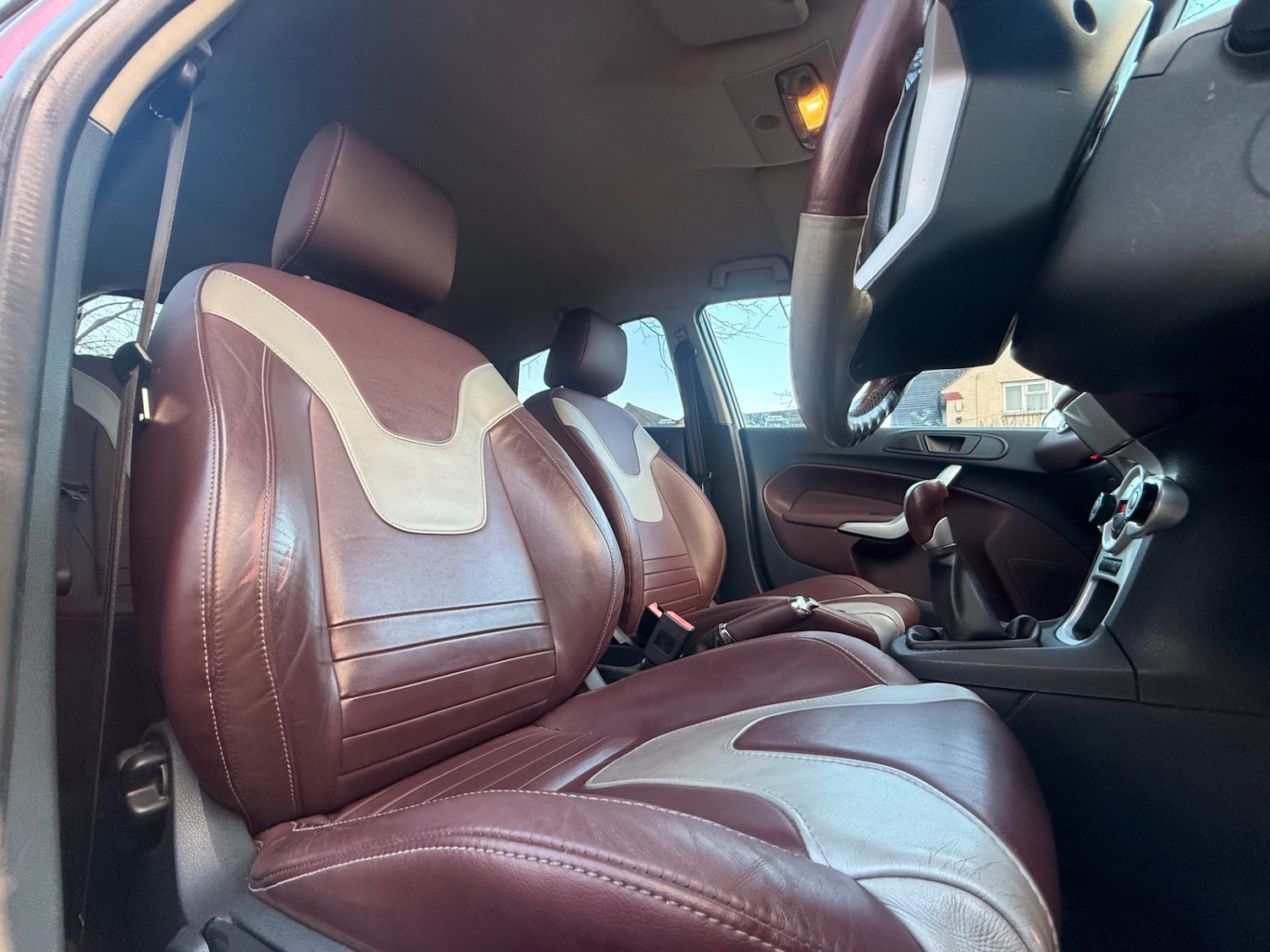 Used Ford Fiesta 2010 for sale - 76684045: Photo 9