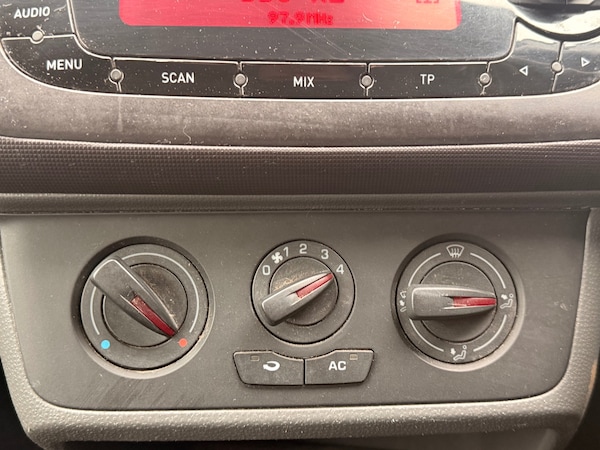 Used SEAT Ibiza 2011 for sale - 76129366: Photo 14
