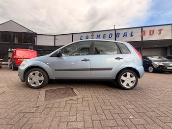 Used Ford Fiesta 2006 for sale - 79698952: Photo