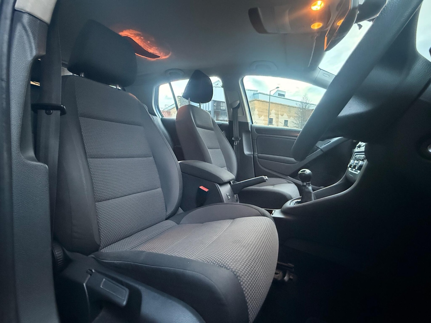 Used Volkswagen Golf 2009 for sale - 77191052: Photo 10