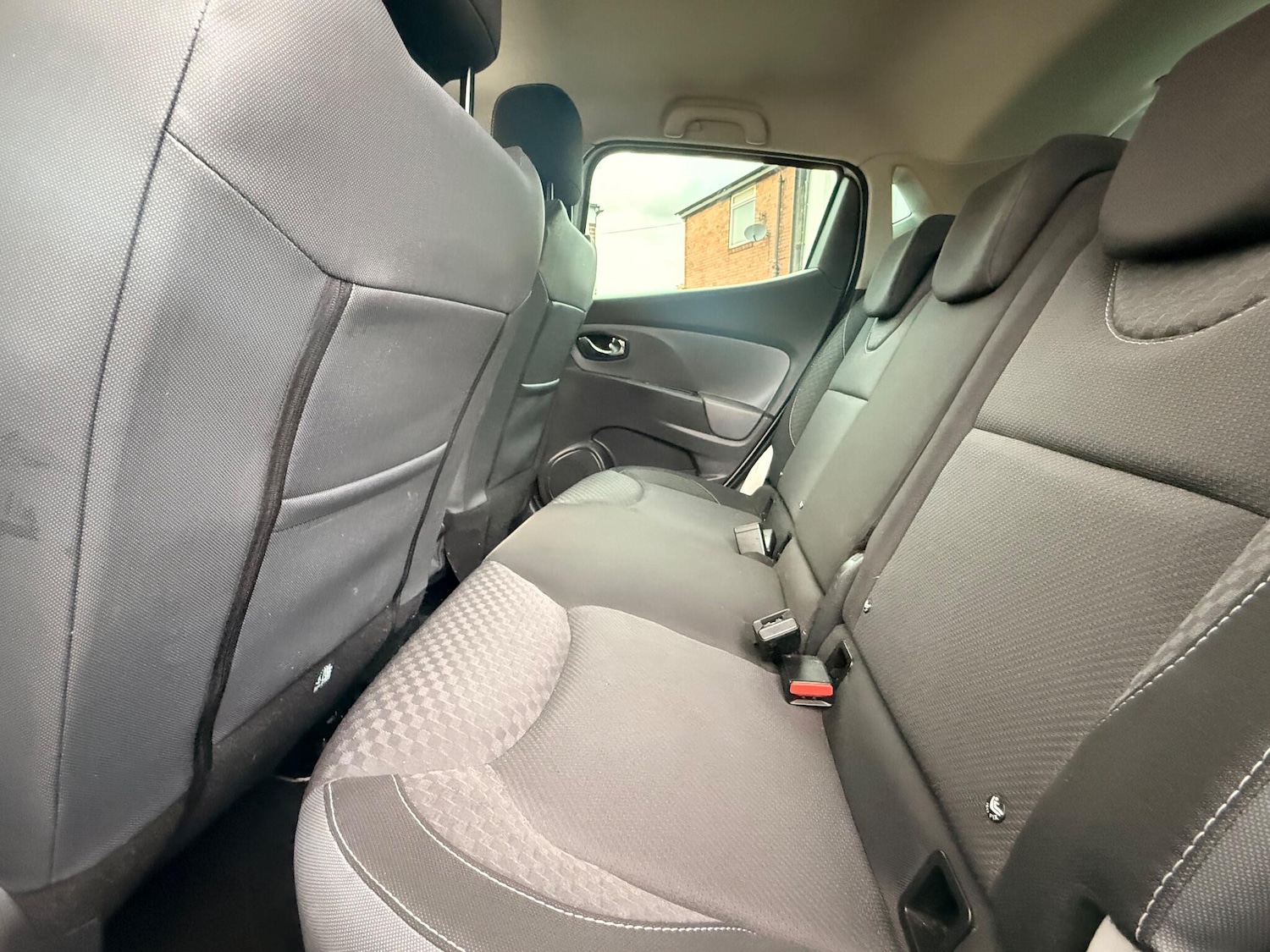 Used Renault Clio 2014 for sale - 76521551: Photo 12