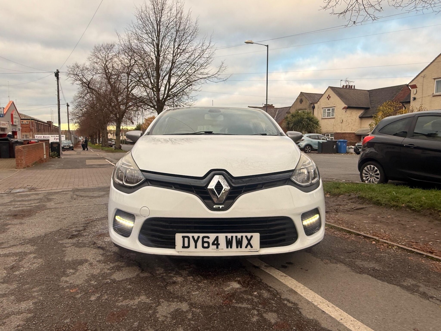 Used Renault Clio 2014 for sale - 76521551: Photo 2