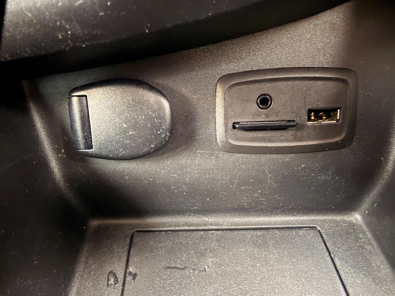 Used Renault Clio 2014 for sale - 76521551: Photo 32