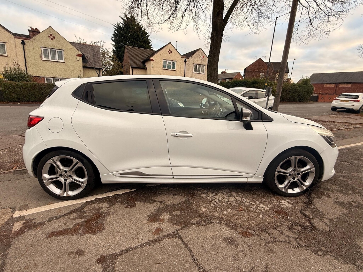 Used Renault Clio 2014 for sale - 76521551: Photo 8