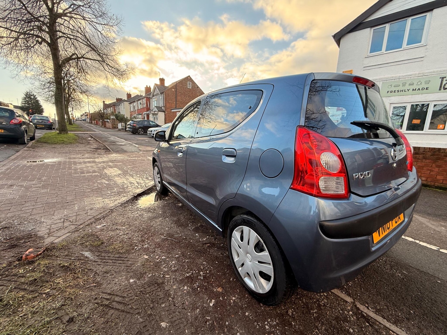 Used Nissan Pixo 2010 for sale - 77238185: Photo 5