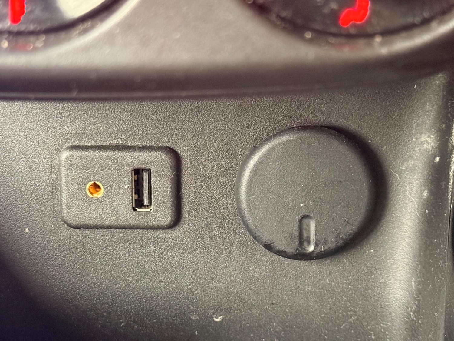 Used Vauxhall ADAM 2015 for sale - 77993779: Photo 23