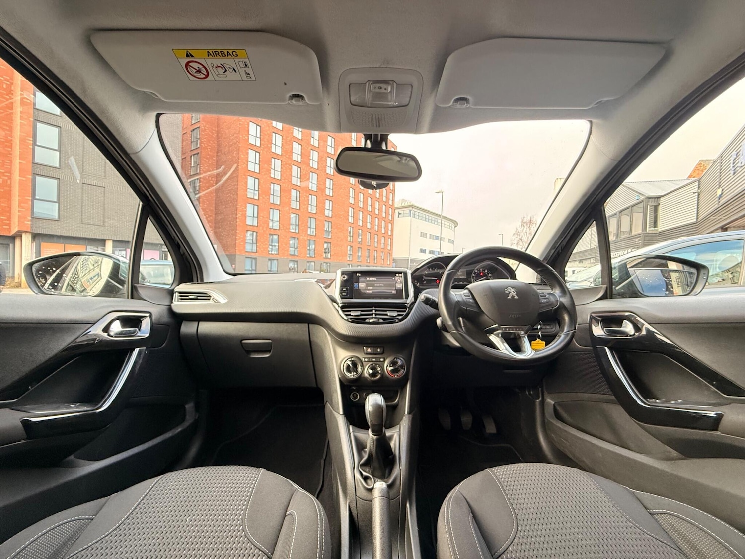 Used Peugeot 208 2016 for sale - 77440893: Photo 11