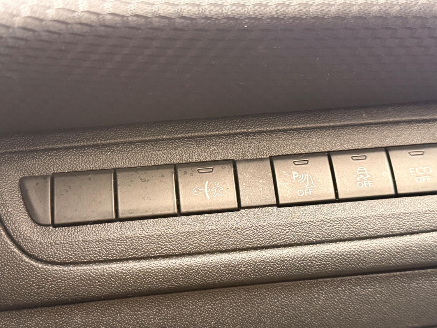 Used Peugeot 208 2016 for sale - 77440893: Photo 19