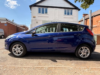 Used Ford Fiesta 2015 for sale - 79325104: Photo